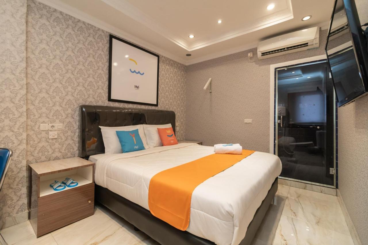 Sans Hotel Beauty Palembang Esterno foto