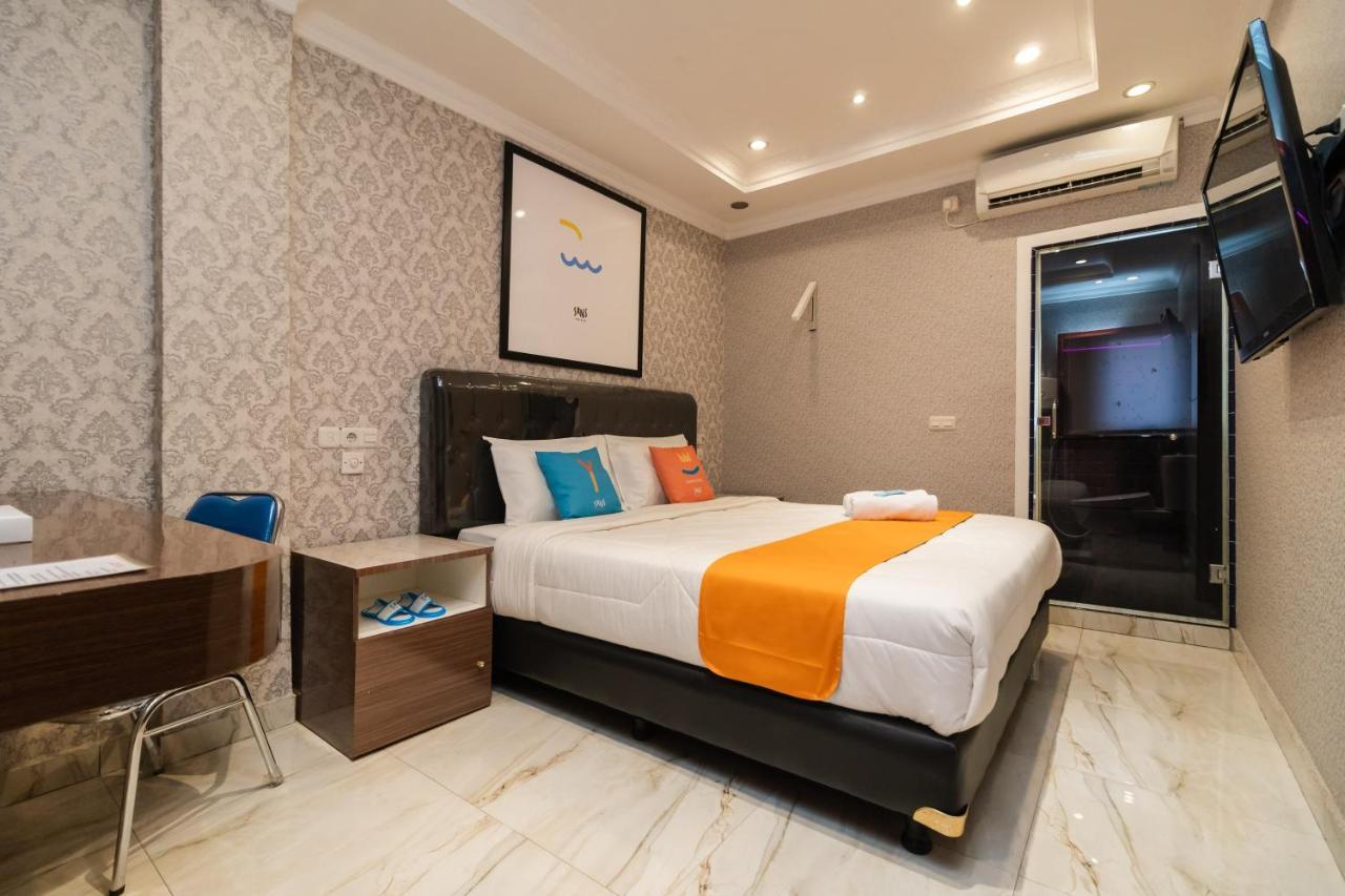 Sans Hotel Beauty Palembang Esterno foto